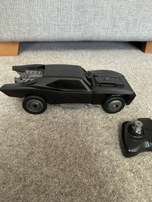 The Batman, ferngesteuertes Batmobil Maßstab 1:20
