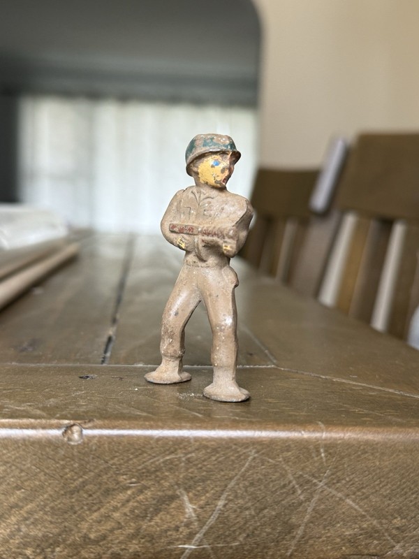 Barclay Manoil Pod Foot Toy Soldier