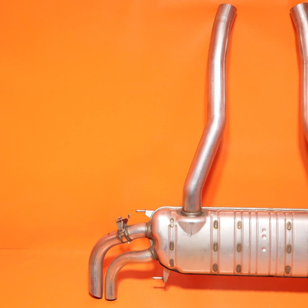 Rolls-Royce Cullinan 2019-2024 Muffler P/N 8685587