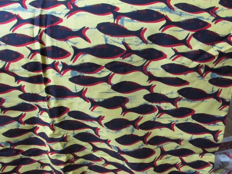 BLACK FISH ON YELLOW BACKGROUND - DUTCH BLOCK HOLLANDIES - ALJAZERZ - 1 1/4 YARD