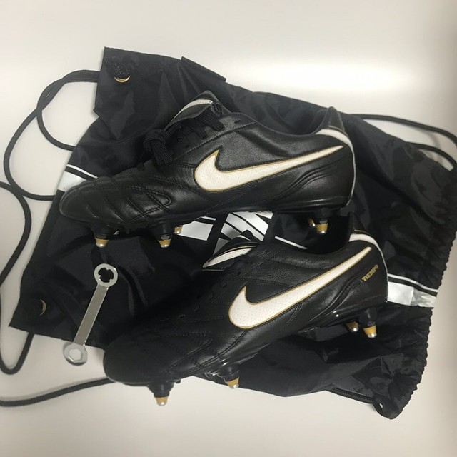 size 14 football boots uk