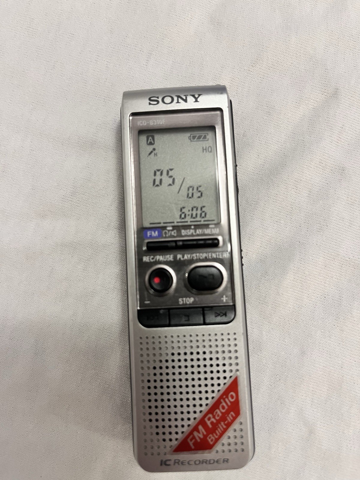 Sony ICD-B310F Digital Voice Recorder FM Radio Built-In Tested Works