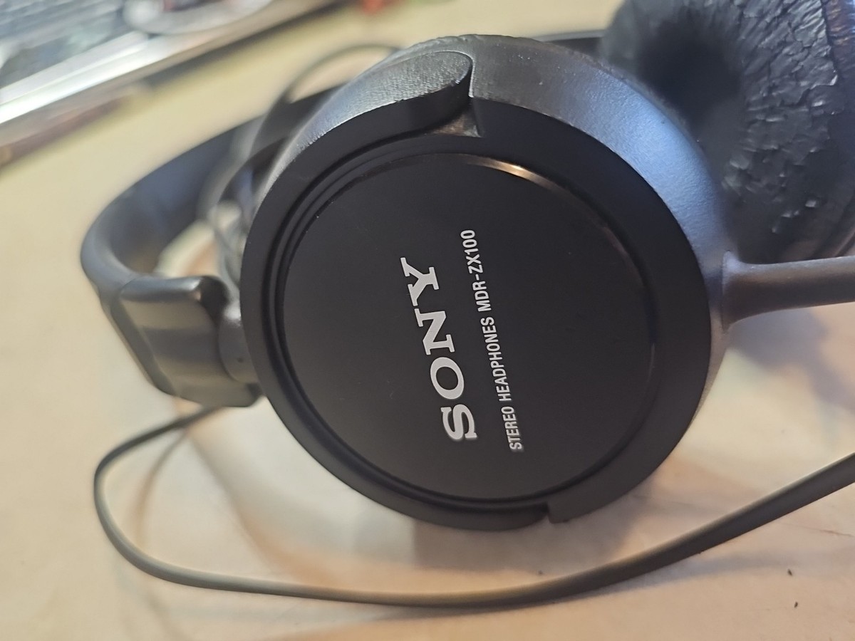 Sony Mdr-zx100 ZX Series Studio Stereo Headphones Black Wired 3.5