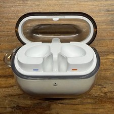 Buds3 White Wireless Earbuds, Lightly Used, Includes Clear Case Official