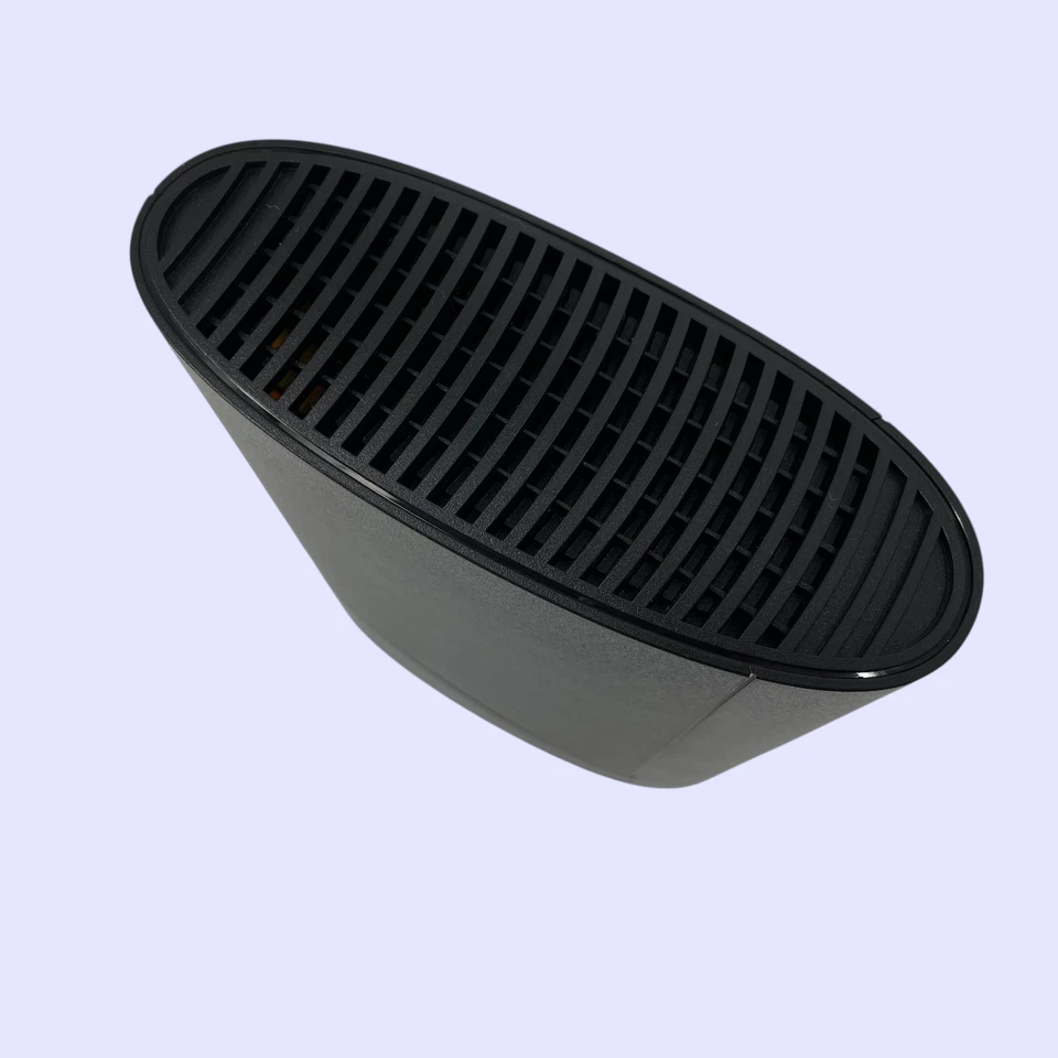 ARRIS G18 AX1800 DOCSIS 3.1 WiFi 6 Cable Modem Router Combo - Image 3 of 4