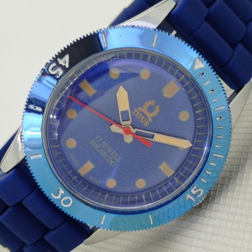 VINTAGE TITUS HAND-WINDING SWISS MENS TURNABLE BEZEL BLUE DIAL WATCH a153-U