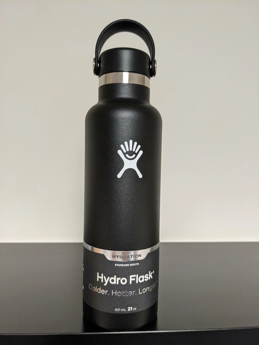 Hydro Flask 21 oz Water Bottle Stainless Steel, Vacuum Insulated with  Standard Mouth - Black 