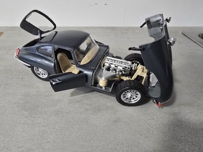 Burago Jaguar E-Type 1961 Modellauto 1:18