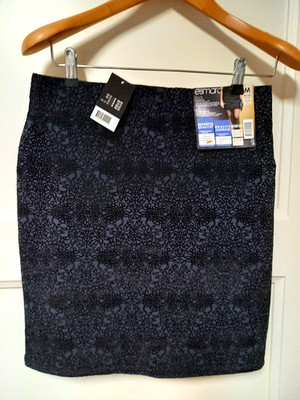 Damen Rock Festlich Kurz Dunkelblau Schwarz Samt Stretch von Esmara Gr. 40/42