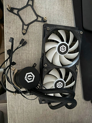 Cooler Master  240mm CPU-Flüssigkeitskühler, 2x120mm, Schwarz