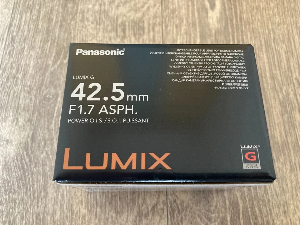 Panasonic H-HS043-K LUMIX G 42.5mm F1.7 ASPH. POWER O.I.S. Black New in Box - Image 3 of 4