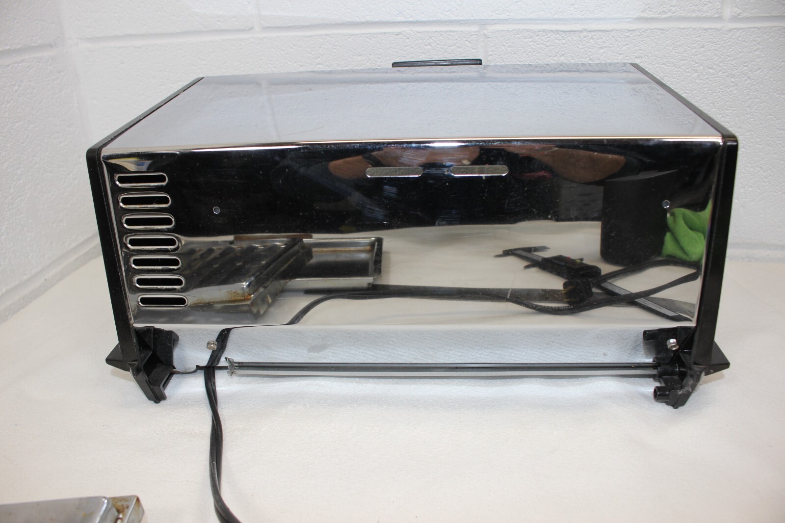 Vintage GE TOASTER OVEN BAKE Broil TOAST R Works!! WORKS! Loose glass