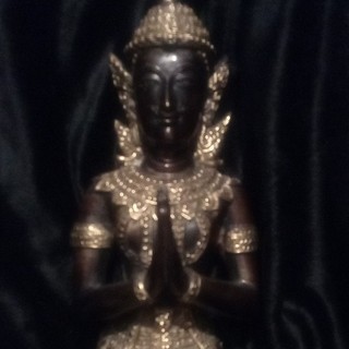 Buddhism Praying Buddha Statue Figurine Bronze Tone with Gold Accents