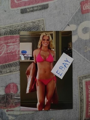 JESSICA SIMPSON AS THE HOT DAISY DUKE, COLOR GLOSSY, 4X6 PHOTO, BRAND NEW 