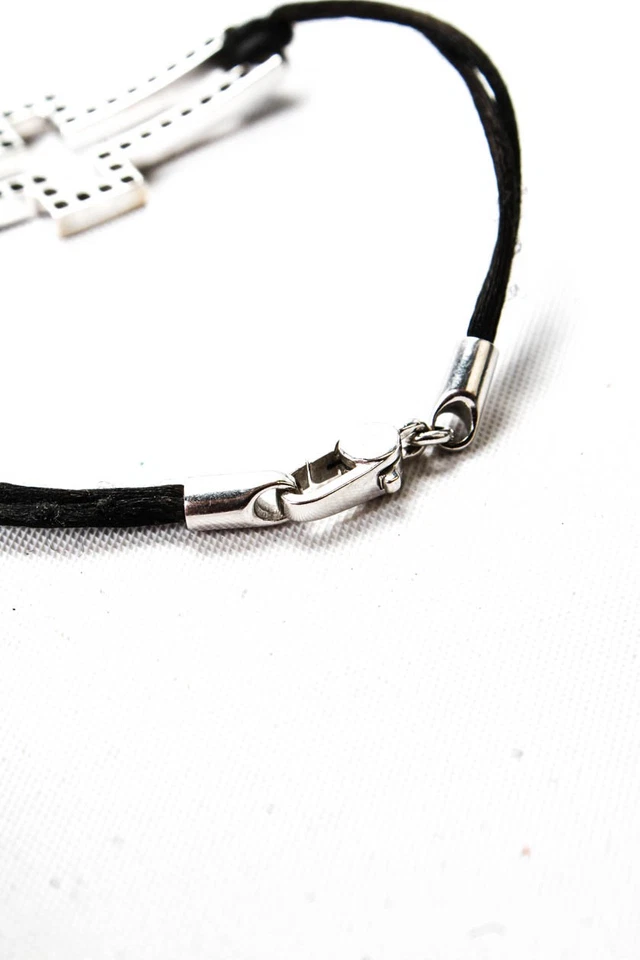 Pulsera Gucci para mujer de oro blanco de 18 quilates con cordón cruzado lateral de diamantes 7" 8,8 g ~ 1,0 CTW Foto 3 de 4