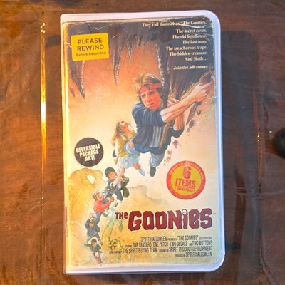 Spirit Halloween The Goonies Collector's Box 6pc Lanyard Patch Decal Button