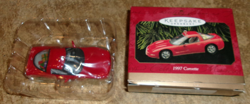 1997 hallmark chevrolet corvette car ornament in the box new