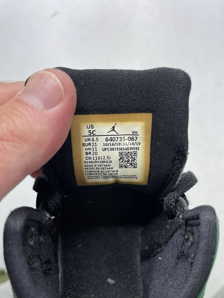 Zapatos para niños pequeños Nike Air Jordan 1 Mid 'Negro/Verde Pino' 640735 067 - Talla 5C Foto 4 de 4