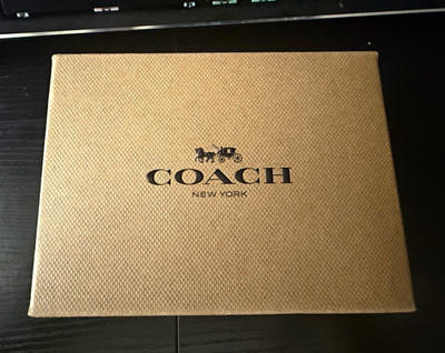 Coach Black Men's Card Holder Wallet w/ Multiple Card Slots Logo