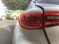 Feu arrière Infiniti Q30