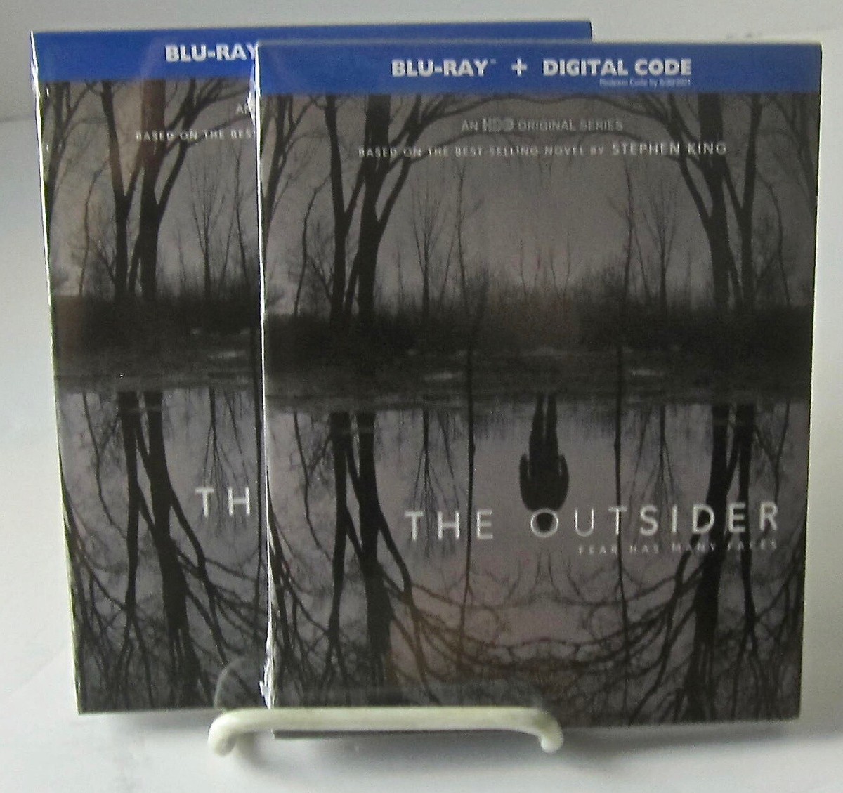 The Outsider : The Complete First Season Blu-ray Warner 3 Disc