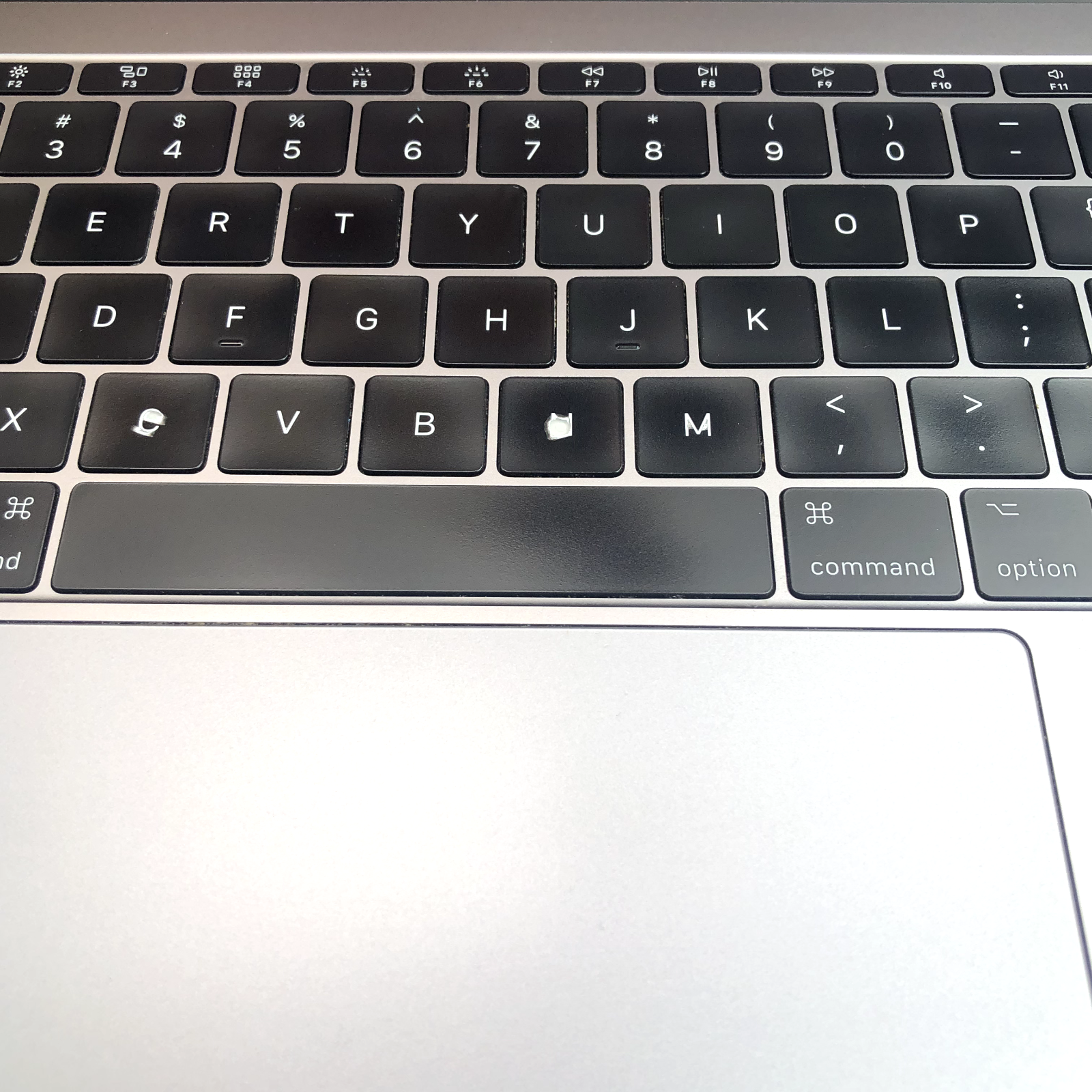 661-07946 Apple Space Gray Top Case With Battery ANSI MacBook Pro 13 661-07946 Apple Space Gray Top Case With Battery ANSI MacBook Pro 13