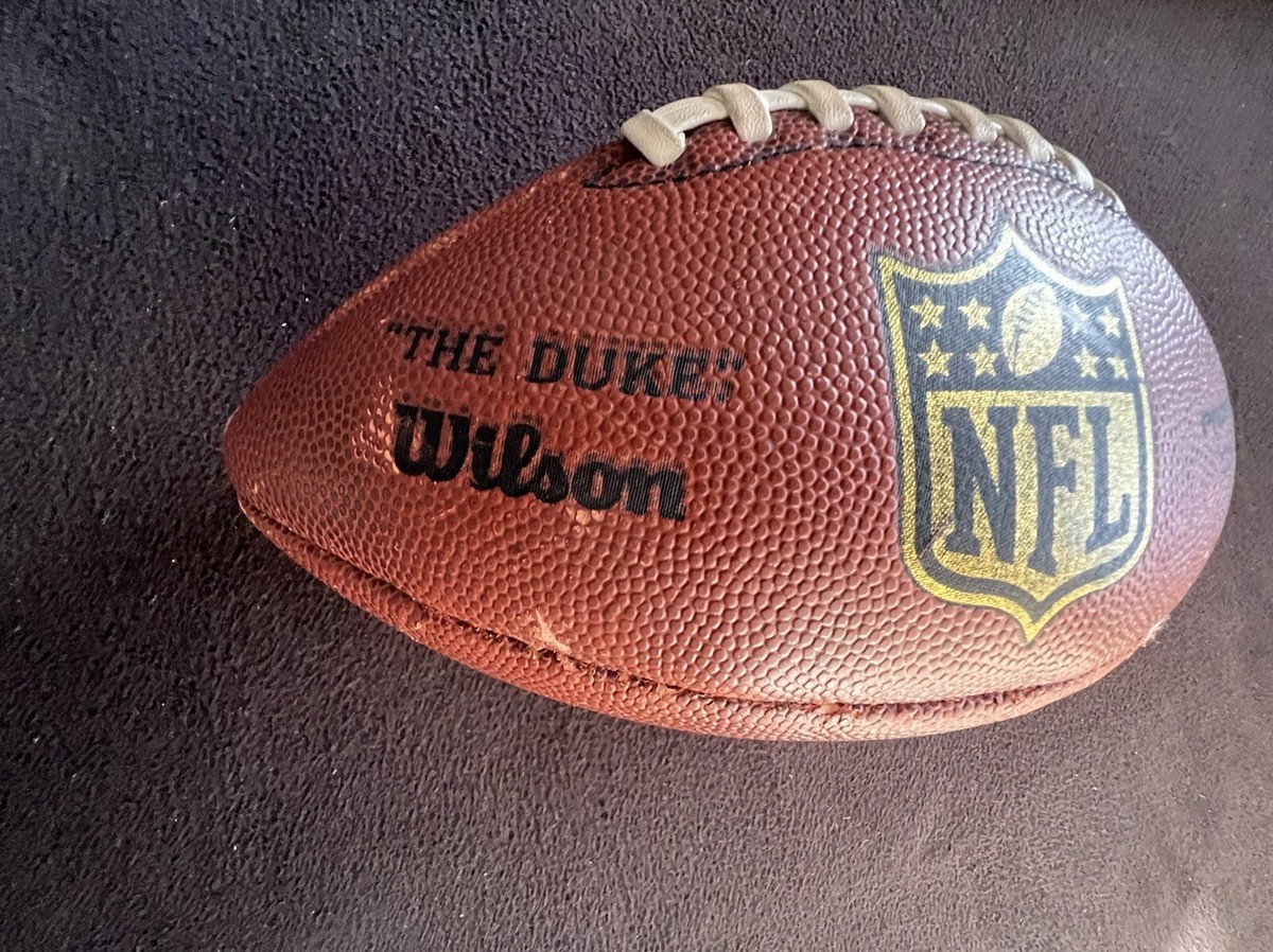 NFL公式ボール THE DUKE Wilson Amazon.com: Wilson “The Duke” NFL Official Authentic Leather Game