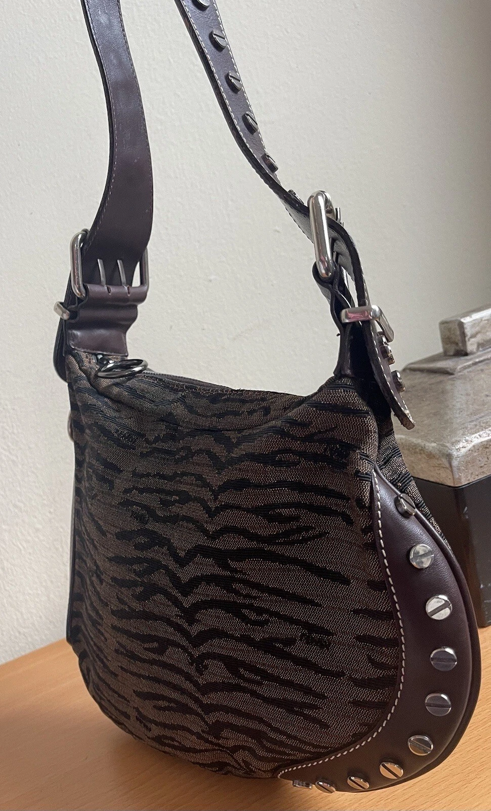Fendi — FENDI FF VINTAGE CANVAS STUDS SHOULDER BAG BROWN TIGER PRINT ITALY