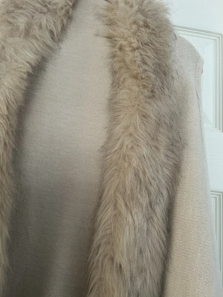 Chaleco de piel sintética Joseph Ribkoff avena Foto 4 de 4