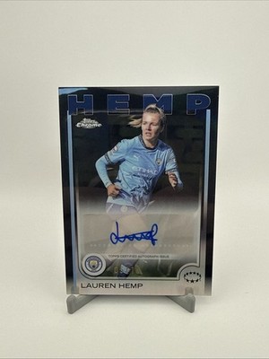 2024-25 Topps Chrome Women UWCL Manchester City Lauren Hemp Auto Black /10