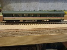 N-gauge Graham Farish Mk 1 Intercity coaches SO (374-015) and BCK (374-087)