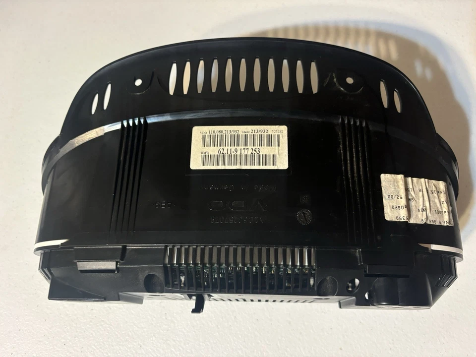 Cuadro de instrumentos BMW Serie 5 E60 550i 2008-2010 sedán OEM 96 K 9177253 Foto 2 de 4