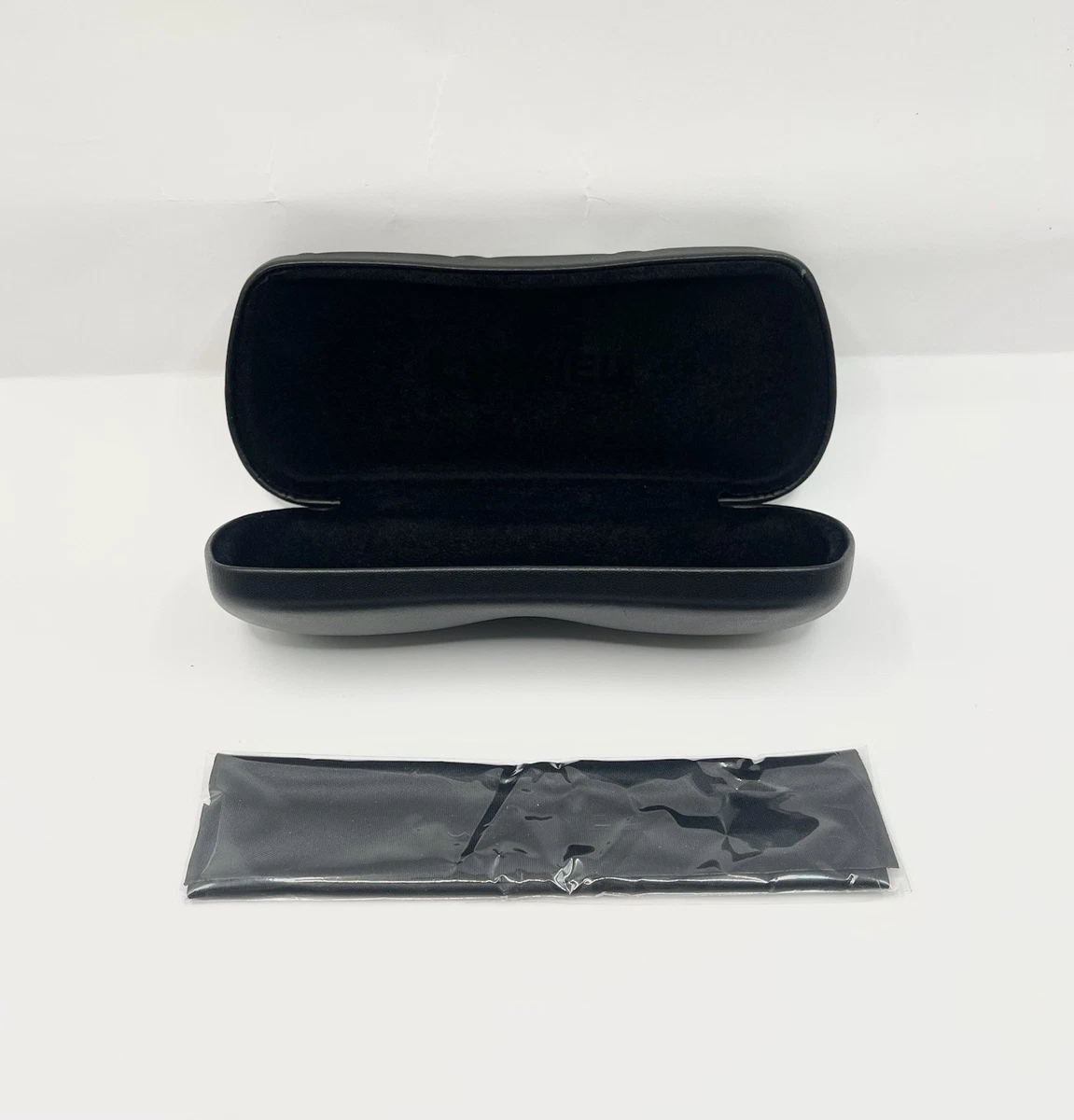 CHANEL Eyeglass Pouches for sale | eBay display picture 2
