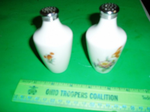ALKA KUNST WESTERN GERMANY SALT AND PEPPER SHAKERS - Picture 6 of 6