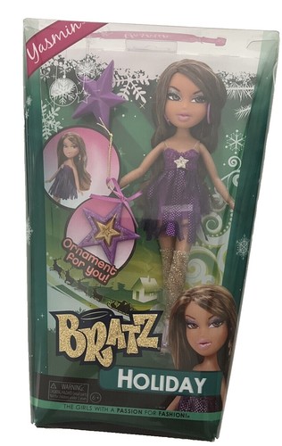 RARE 2006 Bratz Princess Cloe Shadowbox Open Box No handle Regal 