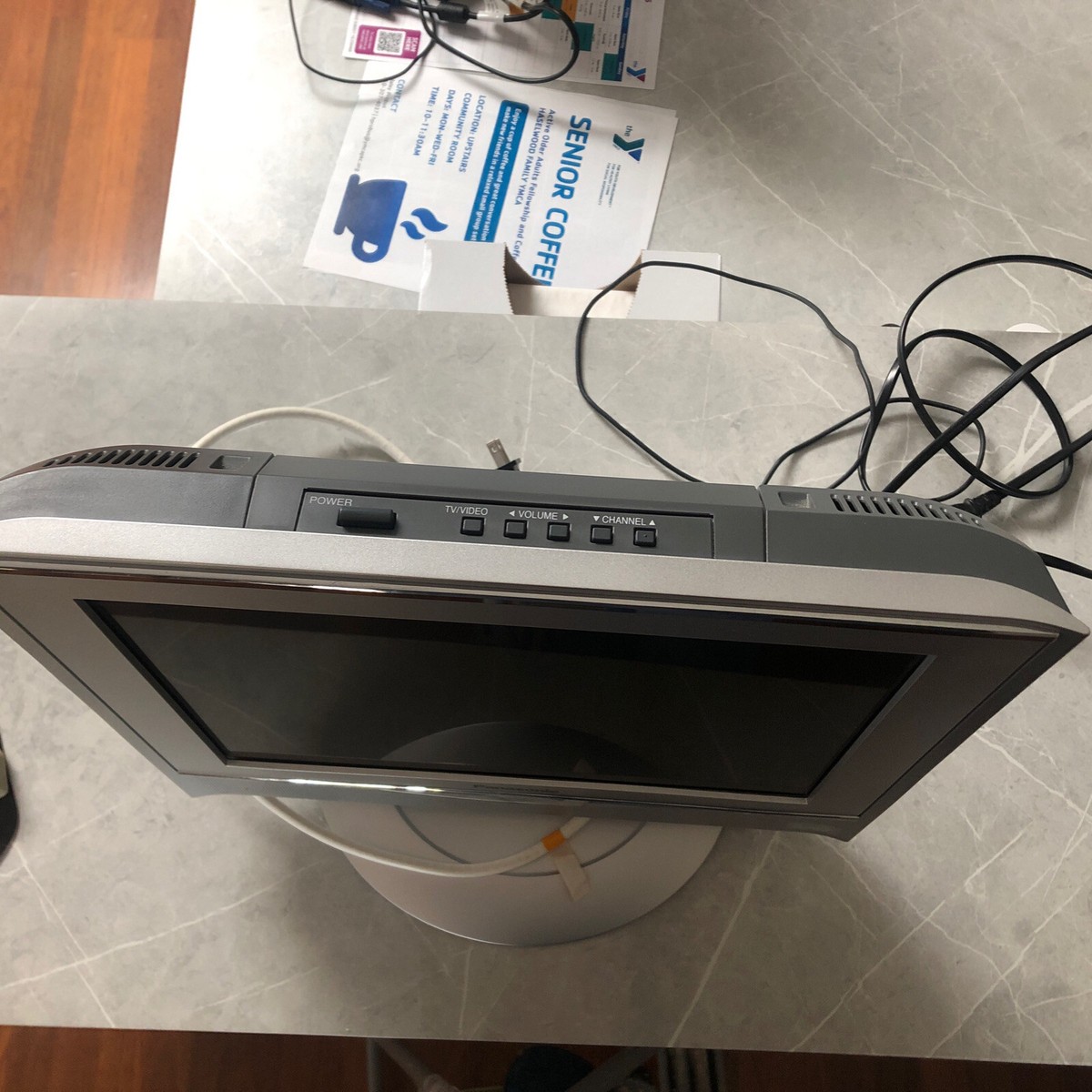Panasonic LCD TV TC-14LA1 14-Inch 4:3 Full Screen, Works, No Panasonic LCD TV TC-14LA1 14-Inch 4:3 Full Screen, Works, No