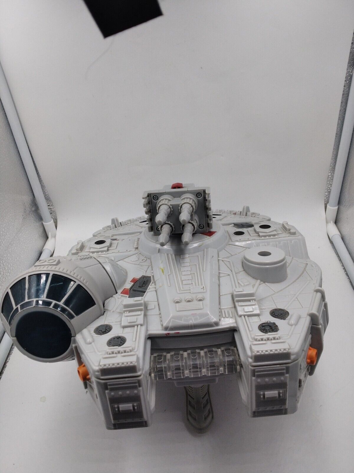   Star Wars Hasbro Galactic Heroes Millenium Falcon Space Playset 2011