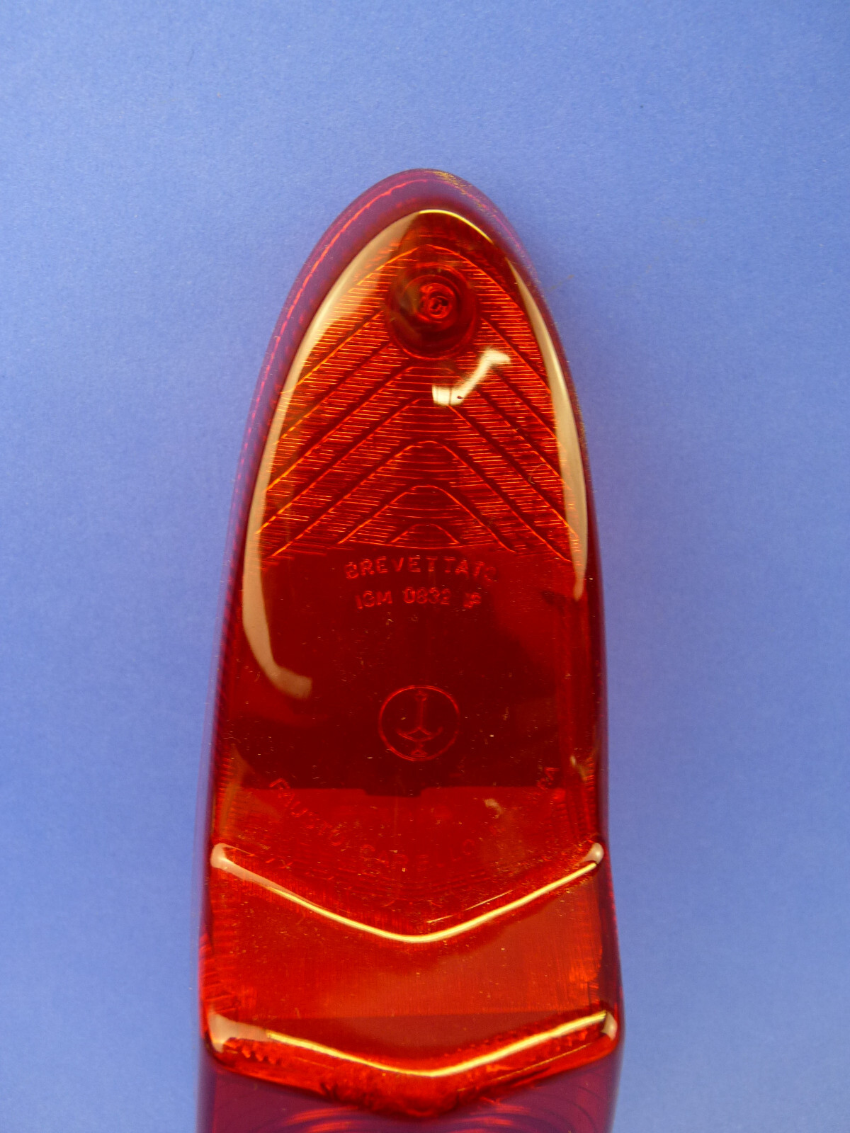Alfa Romeo tail light lens pr 2000-102 2600 Spider Maserati 3500 Vignale Spider