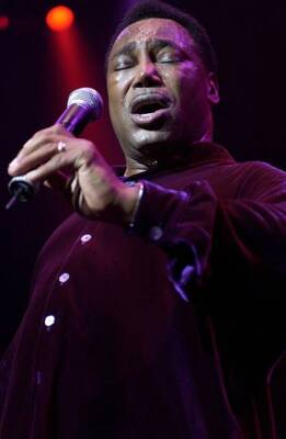 George Benson At Royal Albert Hall London 2003 George Benson Old Music Photo 13