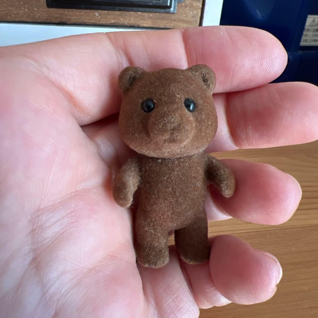 Sylvanian Families Brown Bear Baby Initial