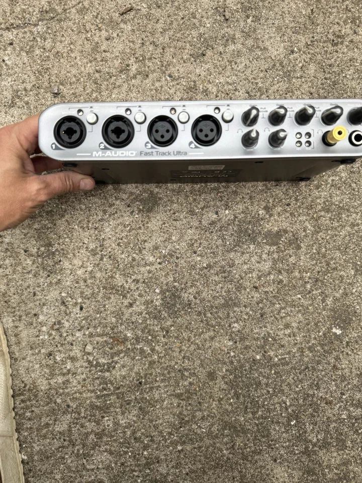 M-Audio Fast Track Ultra Audio Interface MIDI Digital Audio Unit, Works Great - Image 3 of 4