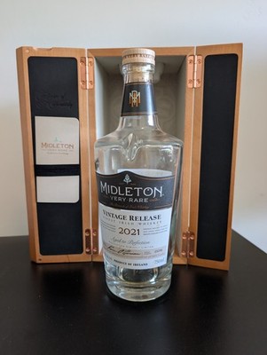 Midleton Very Rare 2021 Empty Irish Whiskey Bottle w/Case & Certificate