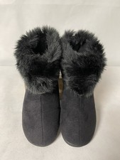 LN ISOTONER House Shoes Booties Faux Fur Size 7.5-8 Houseshoes Comfort Foam