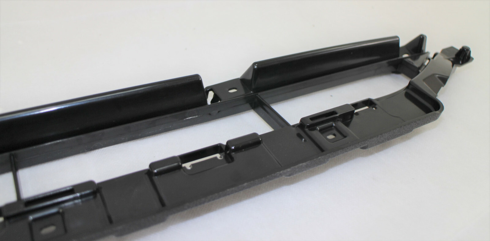 Front Bumper cover lower grille trim panel insert fits 2016-2019 