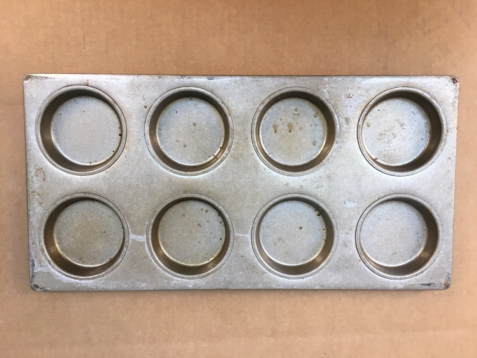 Chicago Metallic 8Cup muffin pan lot of 14. Cup Size 3 1/4x3/4"