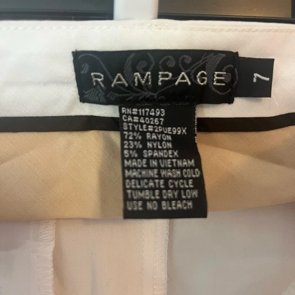 Pantalón capri Rampage blanco pierna ancha nuevo con etiquetas Foto 2 de 4