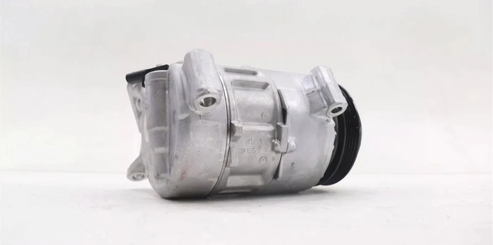 NUEVO OEM GM A/C compresor y embrague 86798578 Silverado Sierra 25/3500 6,0 L 15-19 Foto 3 de 4