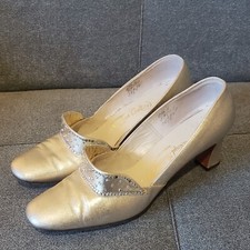Vintage 1960s Lloyd Gotchy Metallic Gold Shoes Heels Thos Cort Ltd. 8 1/2