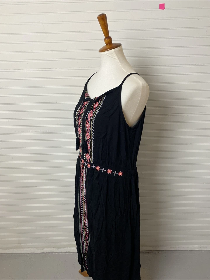 MAXI VESTIDO JUSTICIA NEGRO GEOMÉTRICO RAYÓN ESPAG CORREAS BORDADO CORPIÑO 18 Foto 3 de 4