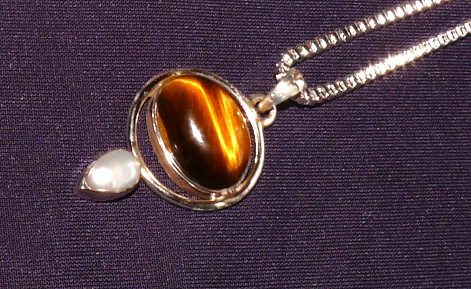 Halskette, Anhänger Silber, Tigerauge + Perle, Kette versilbert, 5,5g 29x19x7mm - Bild 2 von 4